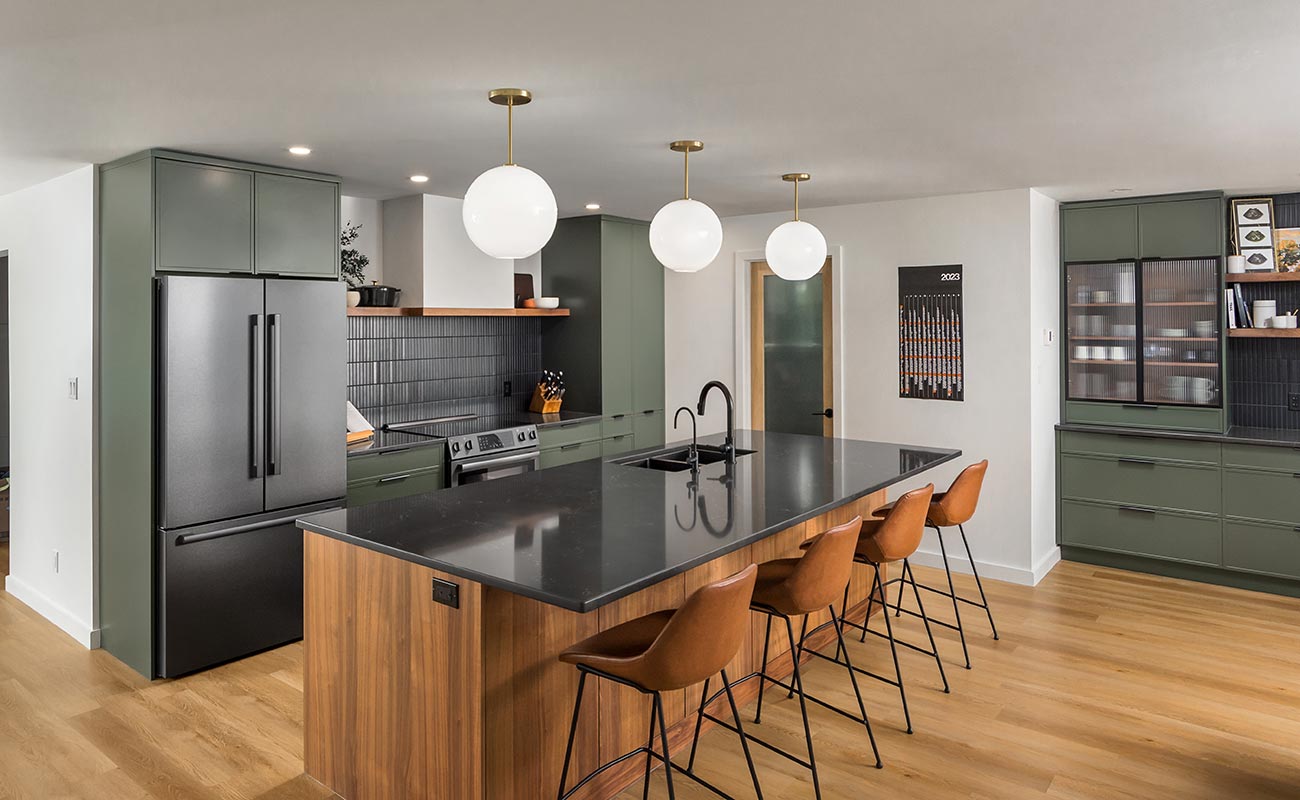 Custom cabinetry, counter-tops, fixtures, and more from Creative Kitchens Ltd.